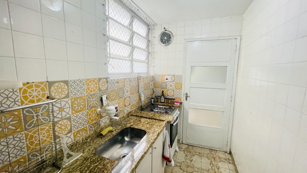 Apartamento à venda com 2 quartos, 83m² - Foto 18