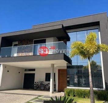 Casa de Condomínio à venda com 3 quartos, 289m² - Foto 1