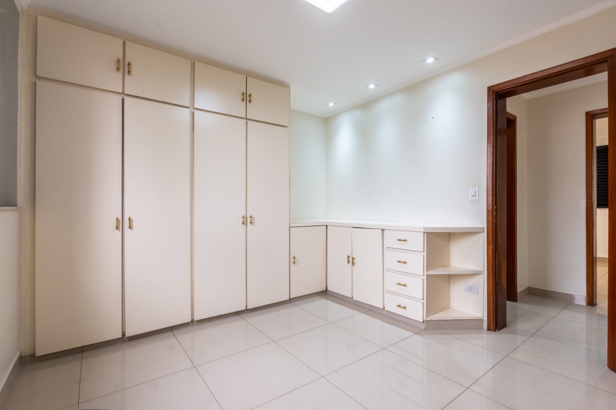 Apartamento à venda com 4 quartos, 220m² - Foto 36