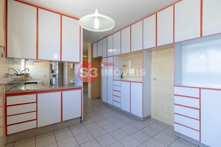 Apartamento à venda com 3 quartos, 227m² - Foto 8