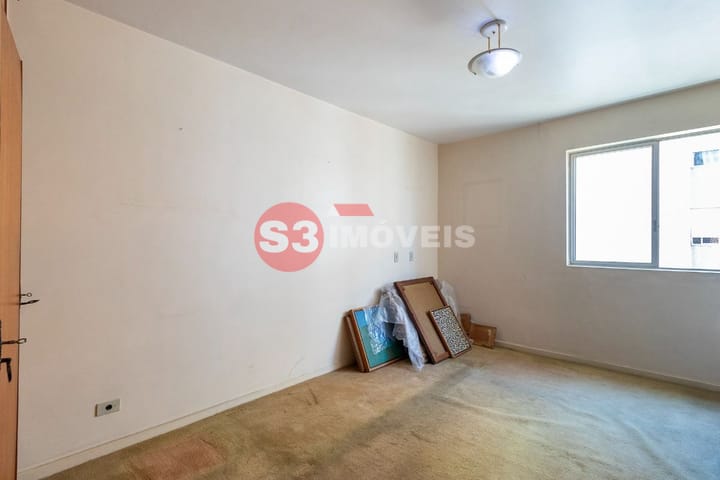 Apartamento à venda com 3 quartos, 227m² - Foto 15