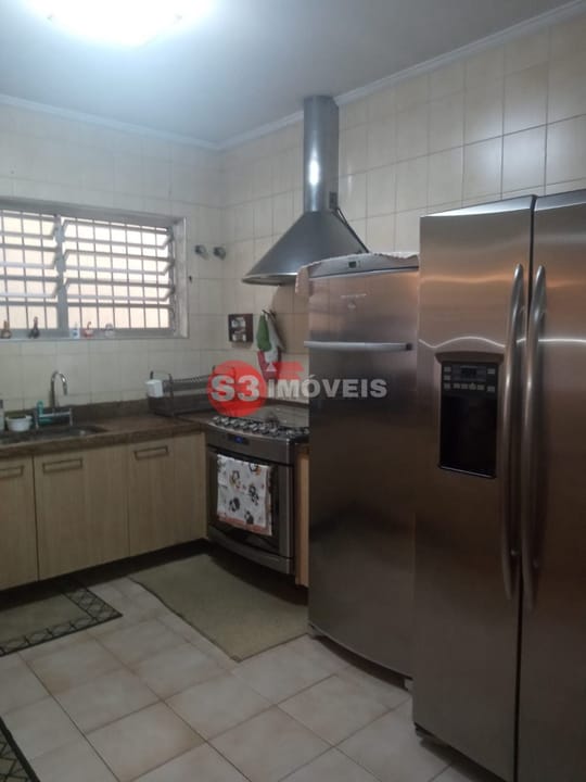 Casa à venda com 3 quartos, 240m² - Foto 30