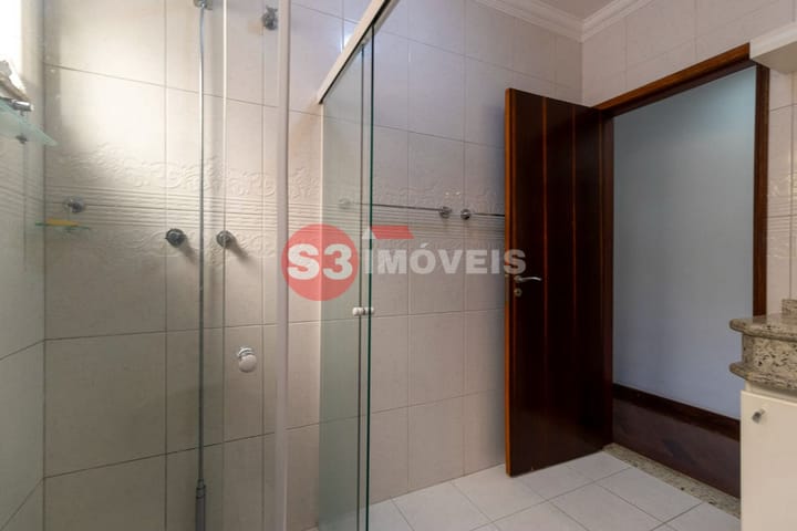 Casa à venda com 3 quartos, 257m² - Foto 21