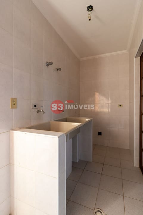 Casa à venda com 6 quartos, 450m² - Foto 13