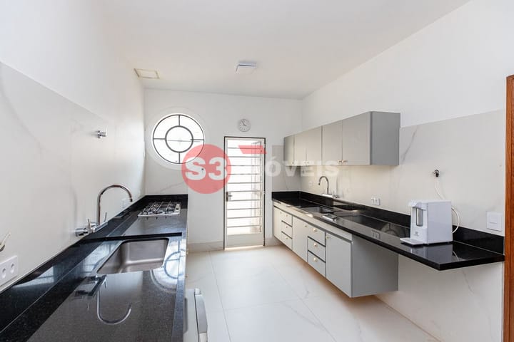 Casa à venda com 4 quartos, 450m² - Foto 14