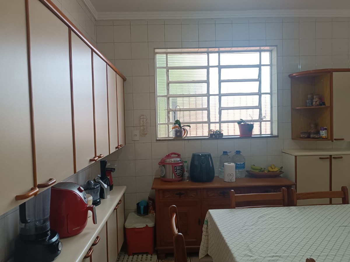 Casa à venda com 3 quartos, 170m² - Foto 15