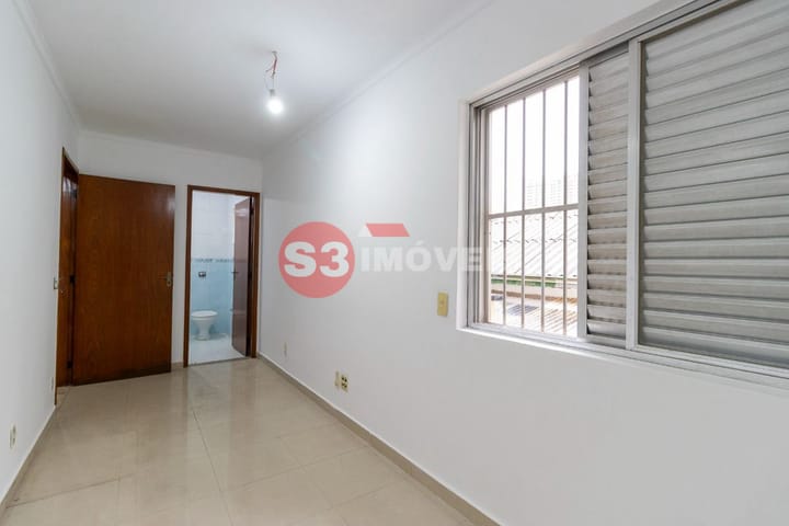 Casa à venda com 3 quartos, 240m² - Foto 8