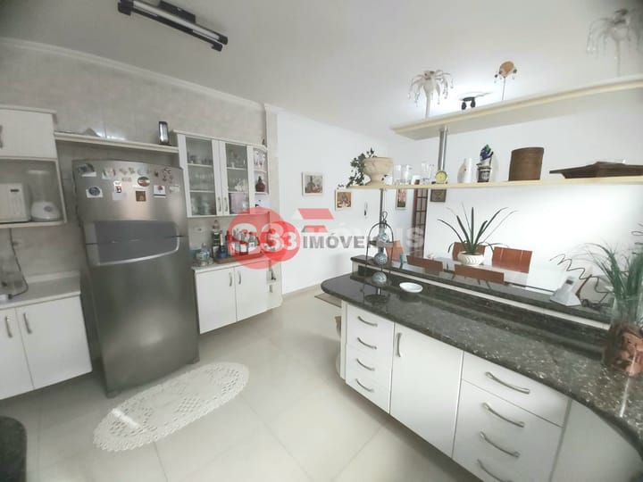 Casa à venda com 3 quartos, 228m² - Foto 14