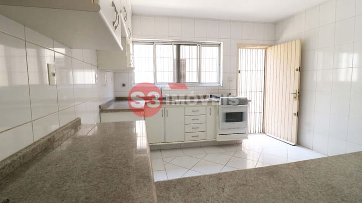 Casa à venda com 2 quartos, 110m² - Foto 18