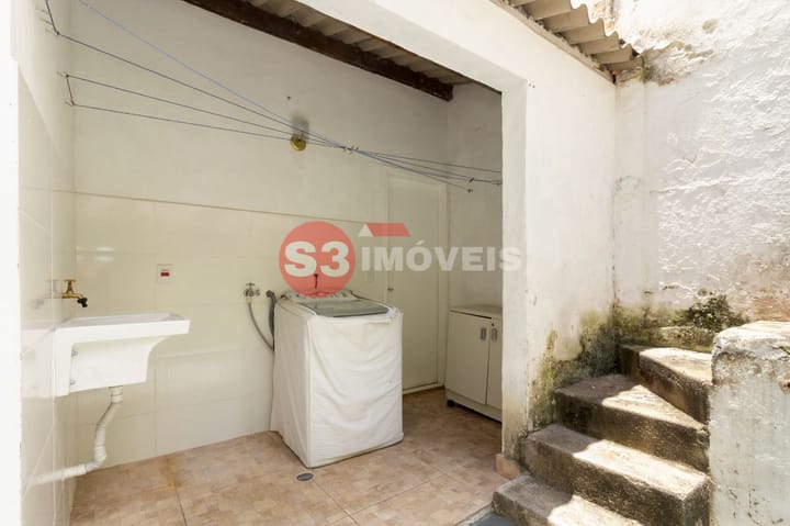 Casa à venda com 2 quartos, 140m² - Foto 11