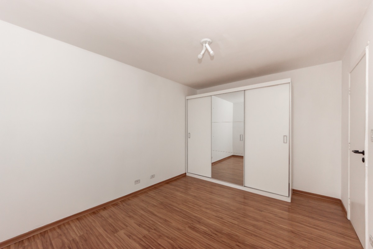 Apartamento à venda com 2 quartos, 70m² - Foto 14