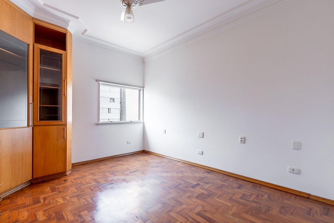 Apartamento à venda com 3 quartos, 144m² - Foto 7