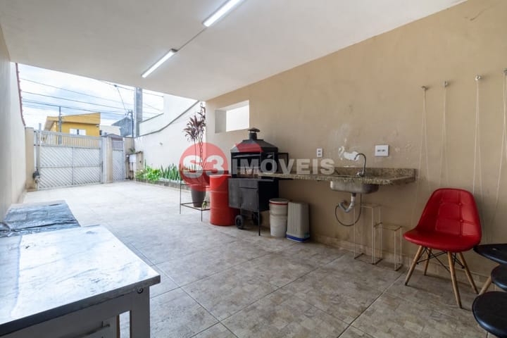 Casa à venda com 4 quartos, 150m² - Foto 30