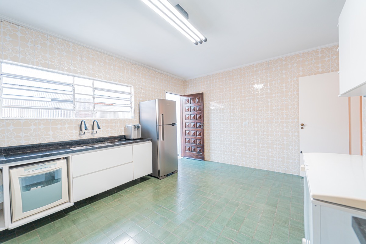 Casa à venda com 3 quartos, 195m² - Foto 18