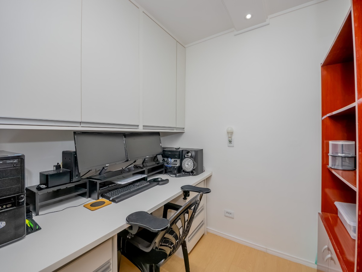 Apartamento à venda com 3 quartos, 74m² - Foto 21