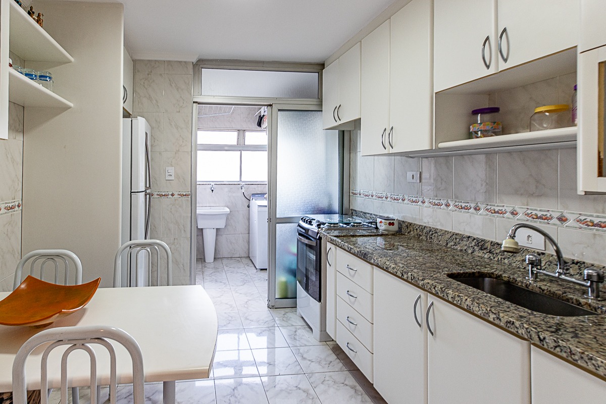 Apartamento à venda com 2 quartos, 67m² - Foto 12