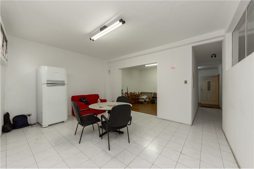 Casa à venda com 4 quartos, 317m² - Foto 16