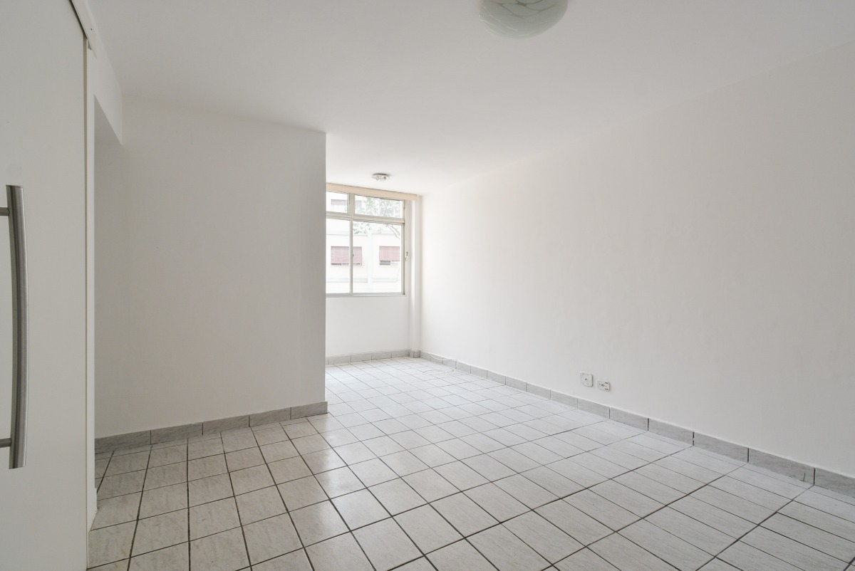 Apartamento à venda com 2 quartos, 75m² - Foto 3