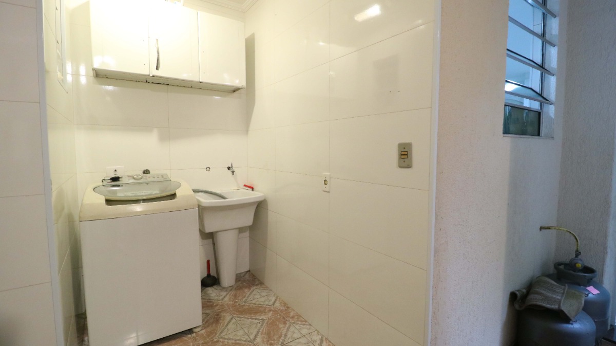 Casa à venda com 4 quartos, 200m² - Foto 32