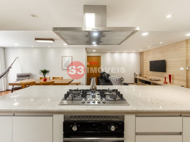 Apartamento à venda com 3 quartos, 138m² - Foto 15