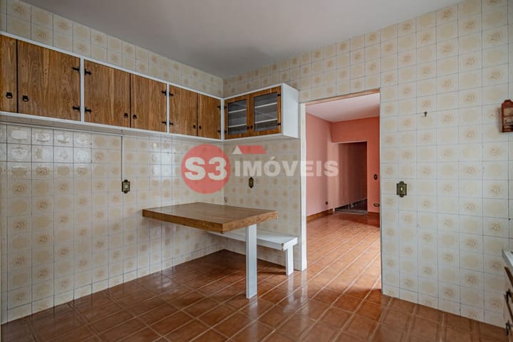 Casa à venda com 4 quartos, 200m² - Foto 44