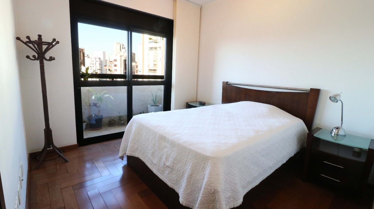 Apartamento à venda com 4 quartos, 226m² - Foto 30