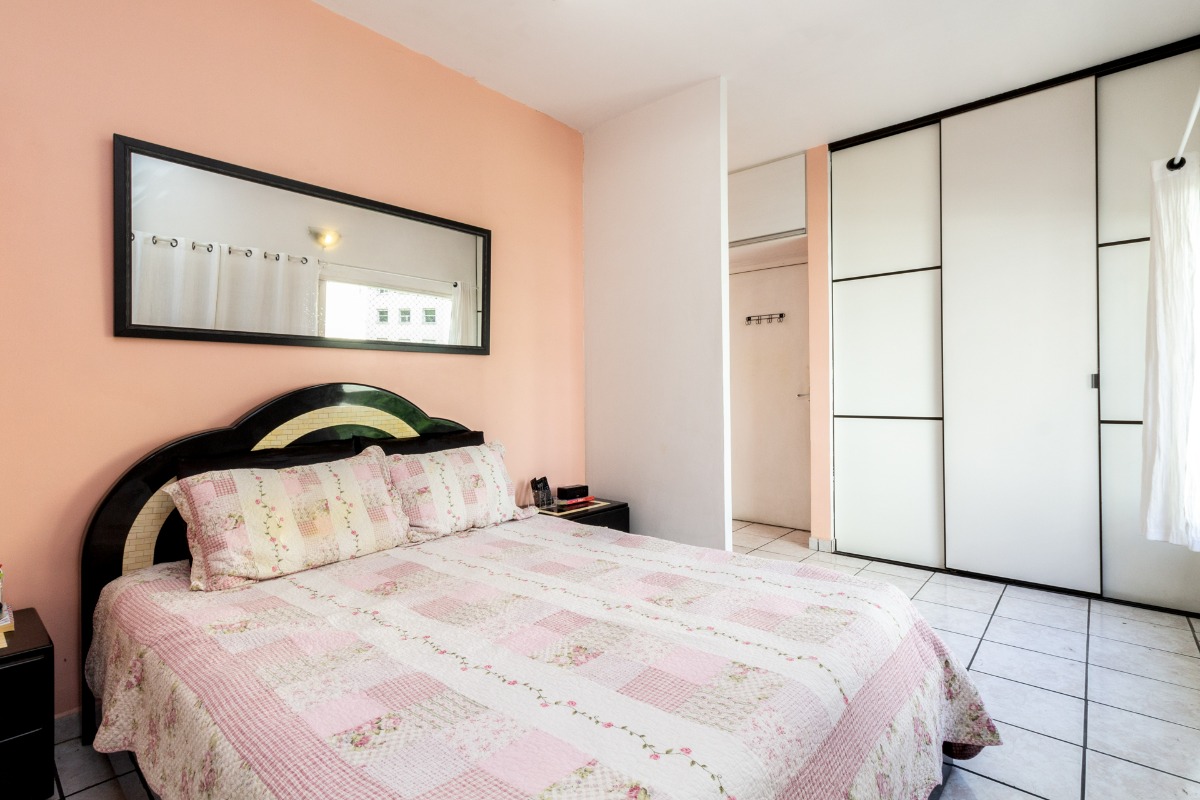 Apartamento à venda com 3 quartos, 180m² - Foto 12