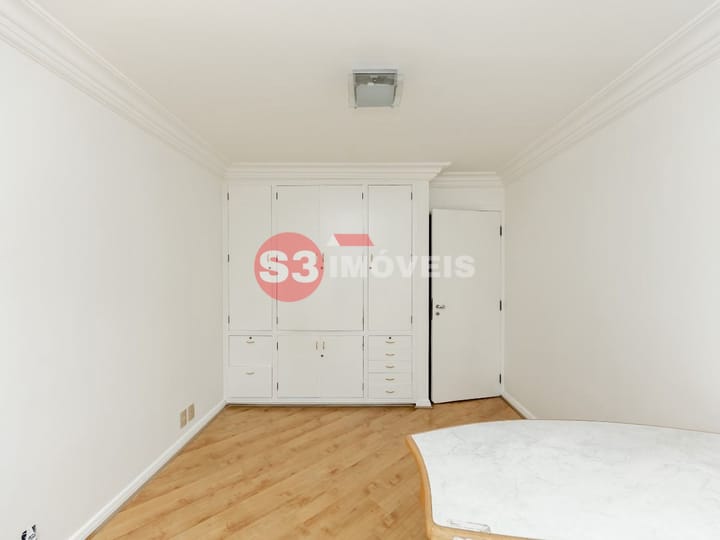 Apartamento à venda com 3 quartos, 190m² - Foto 22