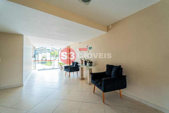 Apartamento à venda com 2 quartos, 61m² - Foto 19