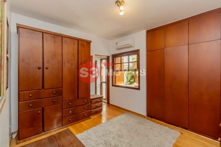 Casa à venda com 4 quartos, 310m² - Foto 25