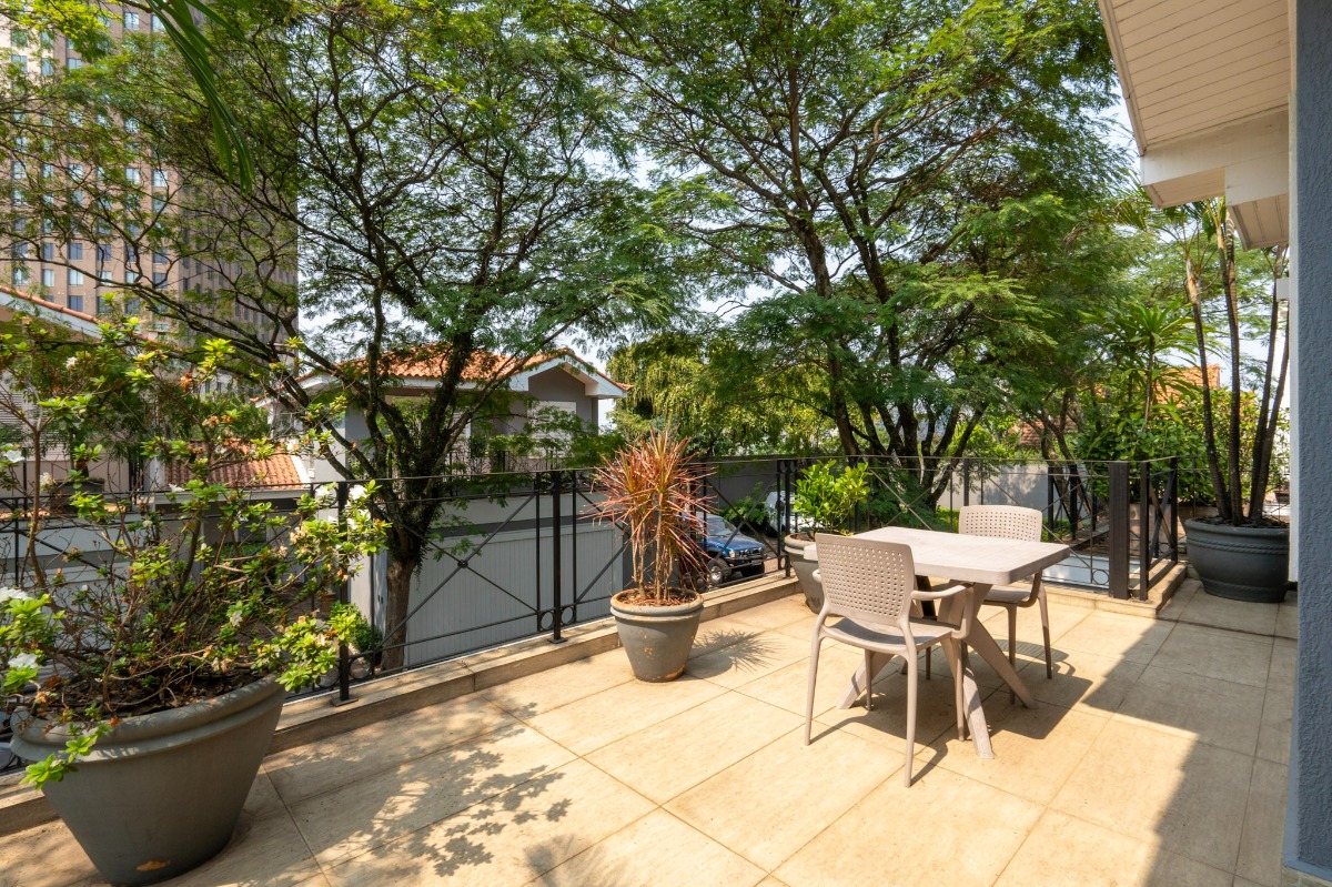 Casa de Condomínio à venda com 4 quartos, 362m² - Foto 31