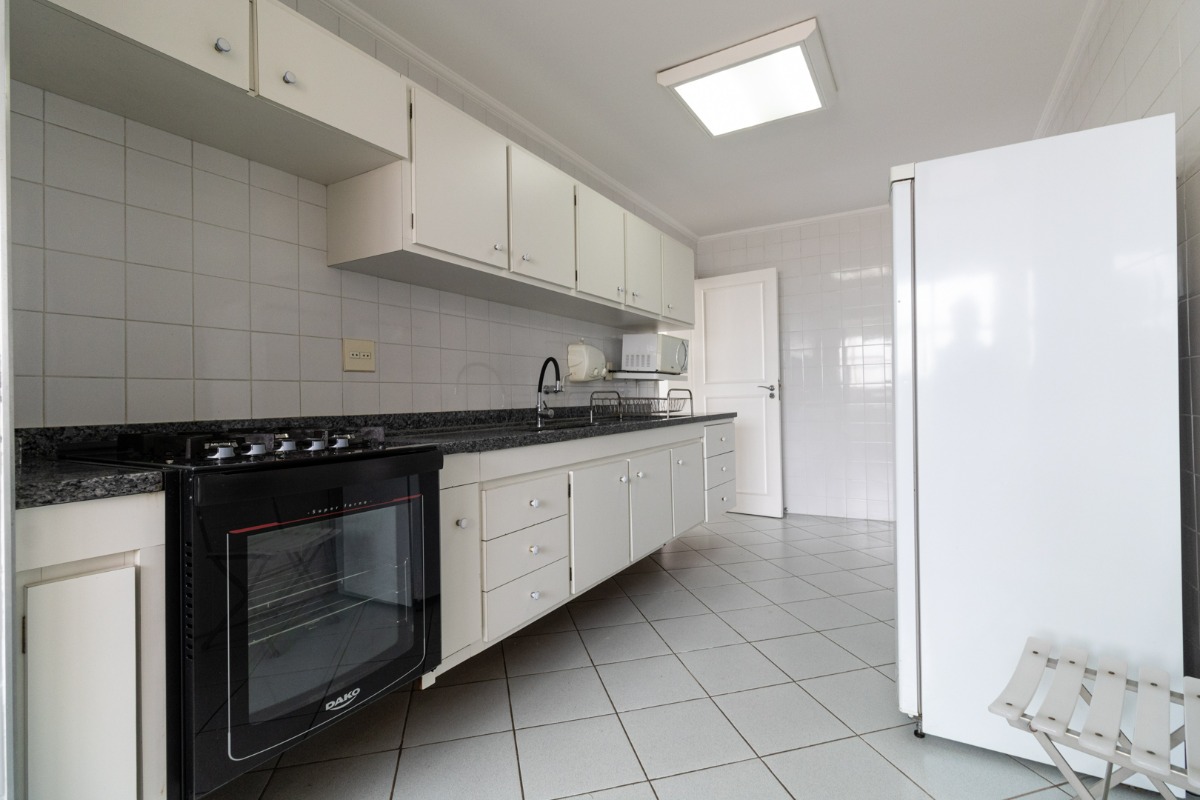 Apartamento à venda com 3 quartos, 128m² - Foto 35