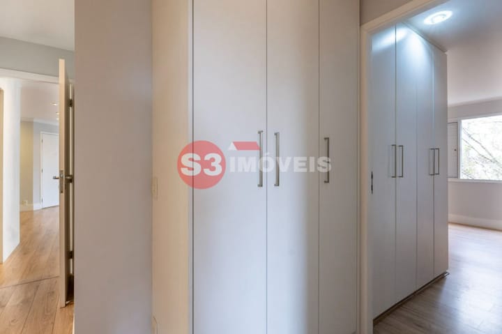 Apartamento à venda com 3 quartos, 145m² - Foto 32