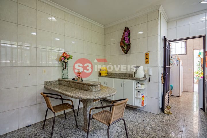 Casa à venda com 4 quartos, 420m² - Foto 55