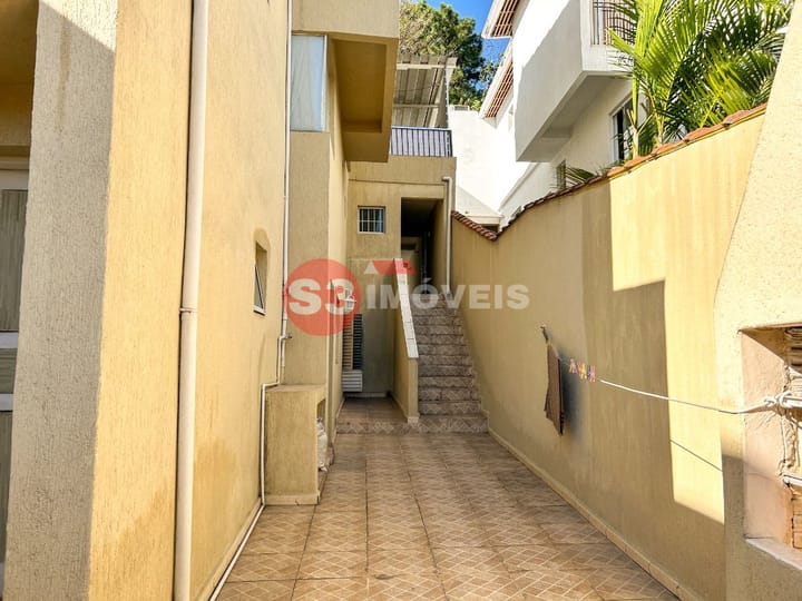 Casa à venda com 5 quartos, 131m² - Foto 31