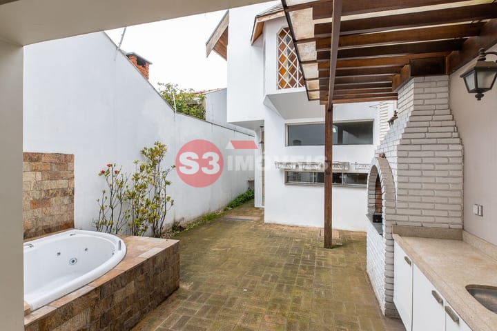 Casa à venda com 4 quartos, 230m² - Foto 22