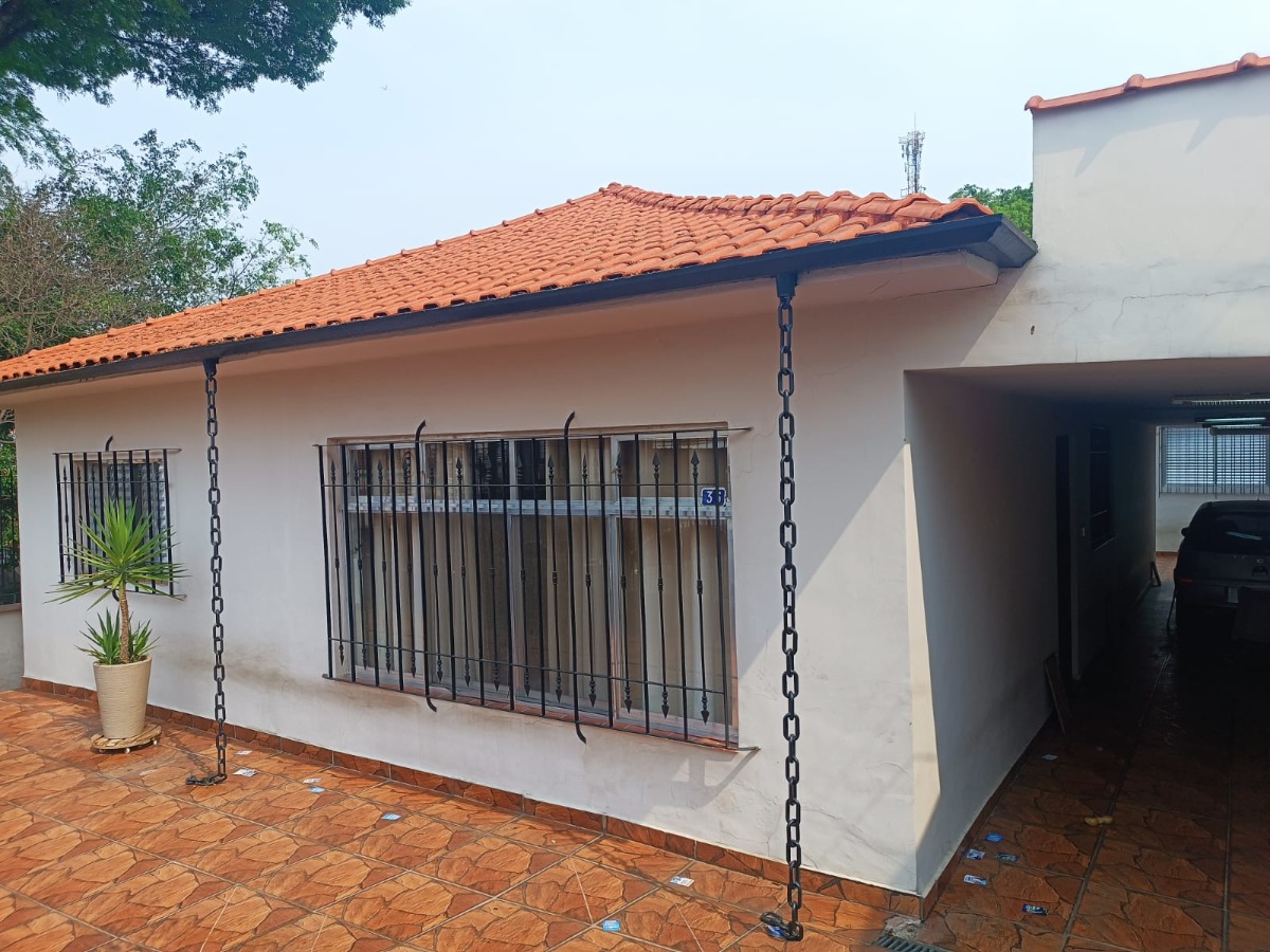 Casa à venda com 3 quartos, 170m² - Foto 1