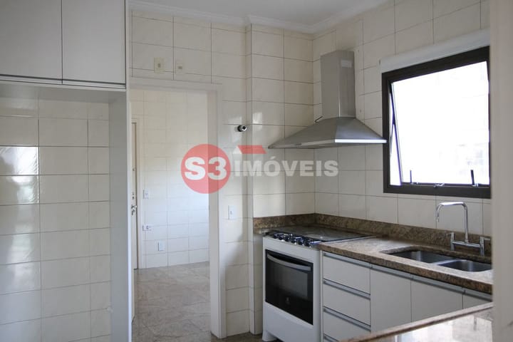 Apartamento à venda com 3 quartos, 243m² - Foto 18