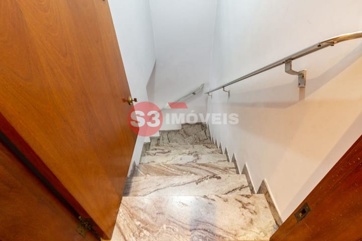 Casa à venda com 3 quartos, 230m² - Foto 9