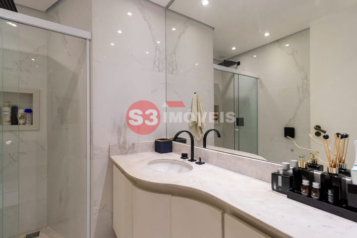 Apartamento à venda com 4 quartos, 187m² - Foto 17