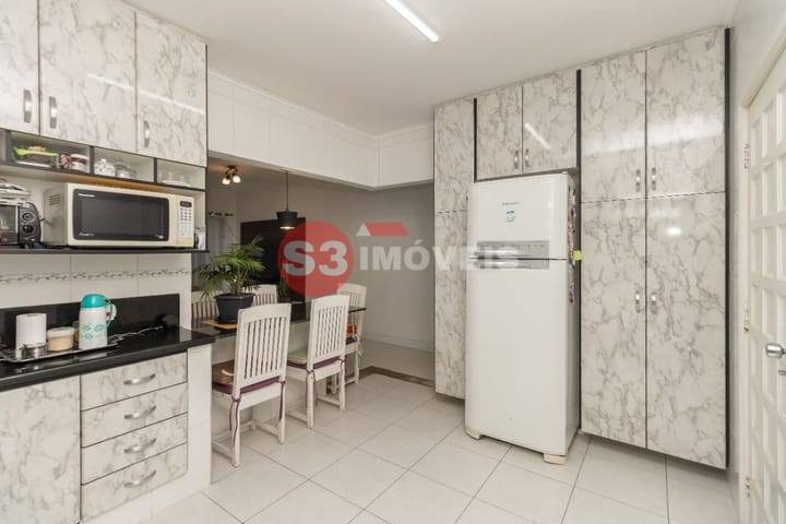 Casa à venda com 3 quartos, 165m² - Foto 9