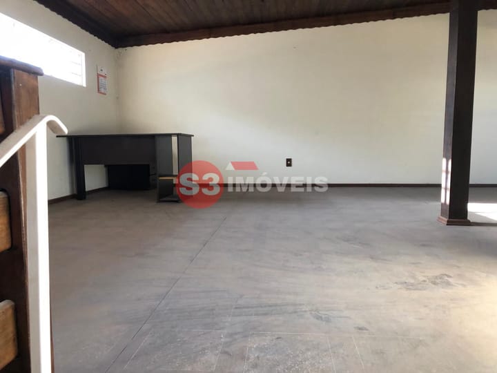 Casa à venda e aluguel com 5 quartos, 250m² - Foto 20