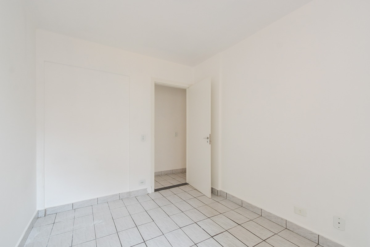 Apartamento à venda com 2 quartos, 75m² - Foto 10