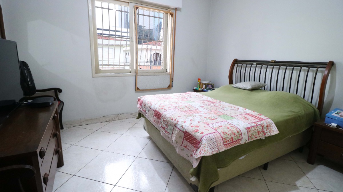 Casa à venda com 5 quartos, 200m² - Foto 15