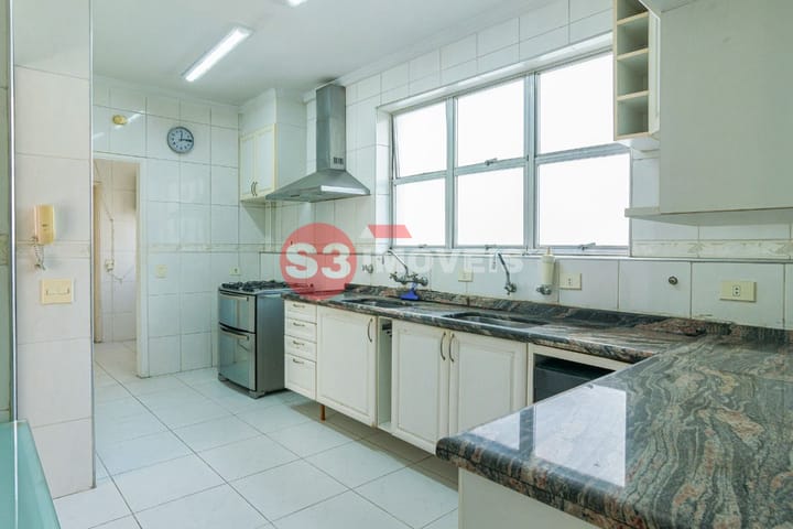 Apartamento à venda com 3 quartos, 175m² - Foto 13