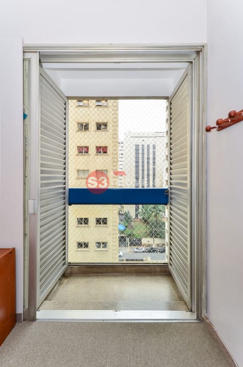 Apartamento à venda com 3 quartos, 198m² - Foto 14