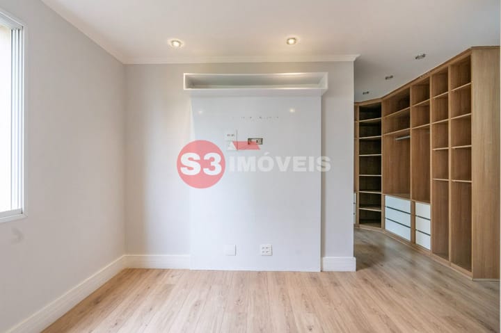 Apartamento à venda com 3 quartos, 145m² - Foto 35