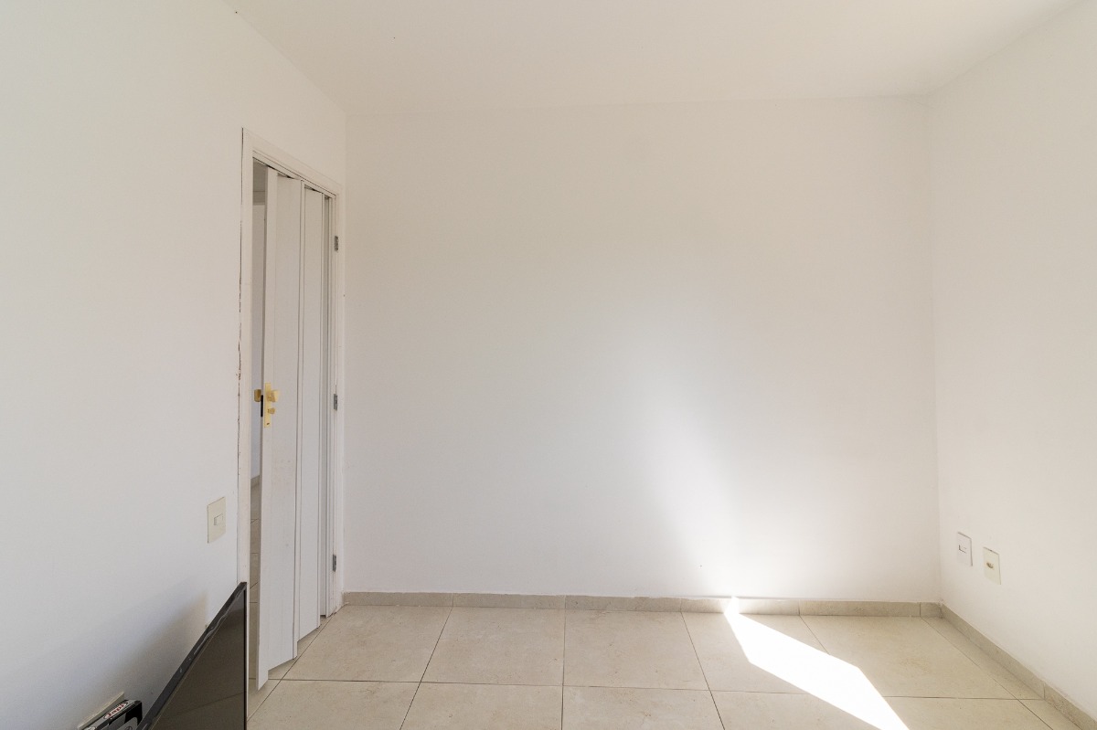 Apartamento à venda com 2 quartos, 57m² - Foto 11