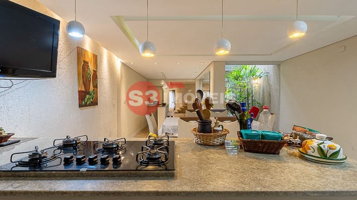 Casa à venda com 4 quartos, 300m² - Foto 36