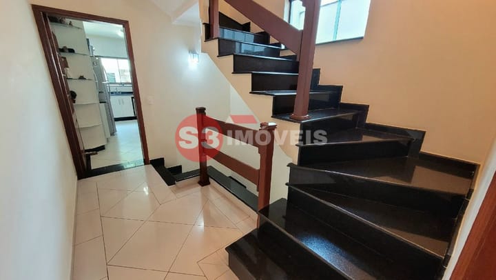 Casa à venda com 3 quartos, 294m² - Foto 12